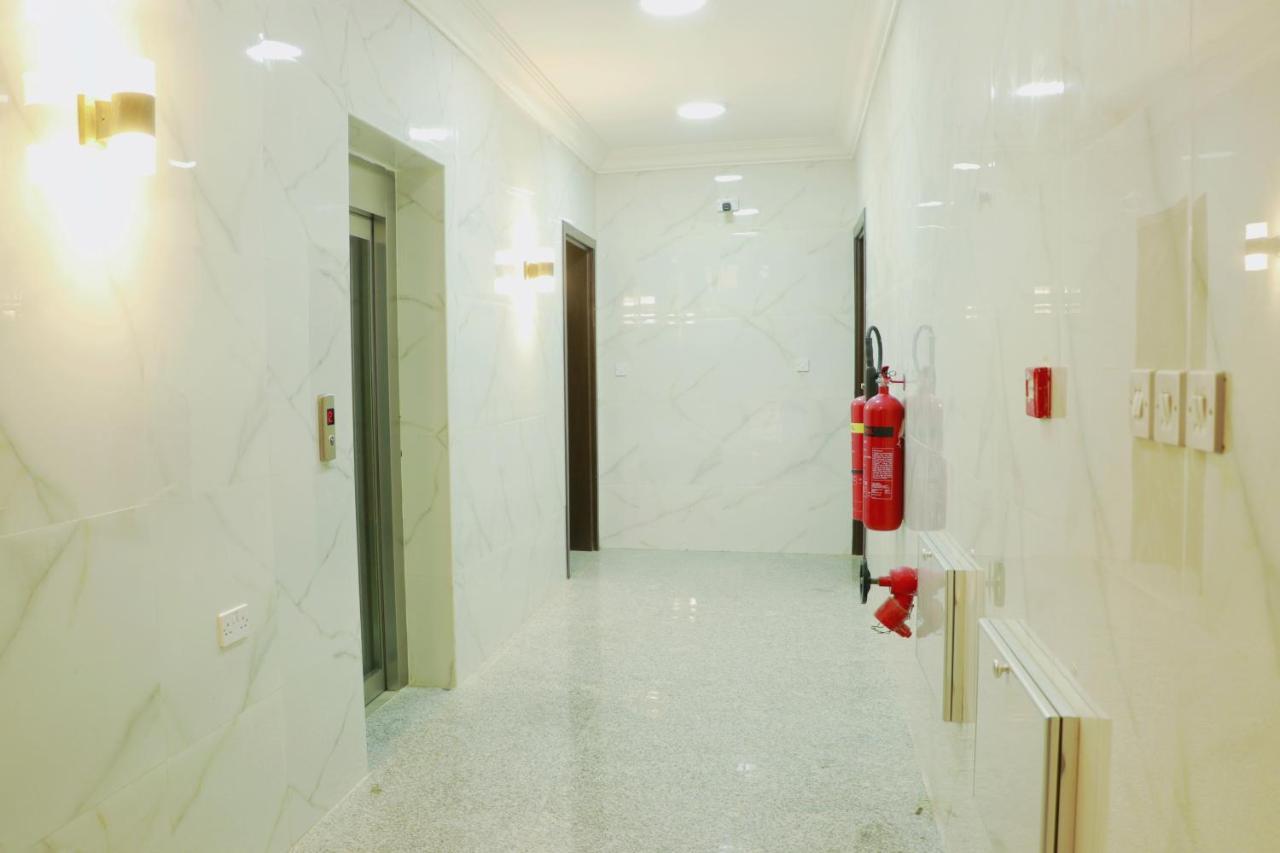 Almansor Furnished Apartment 3 Salalah Exterior photo