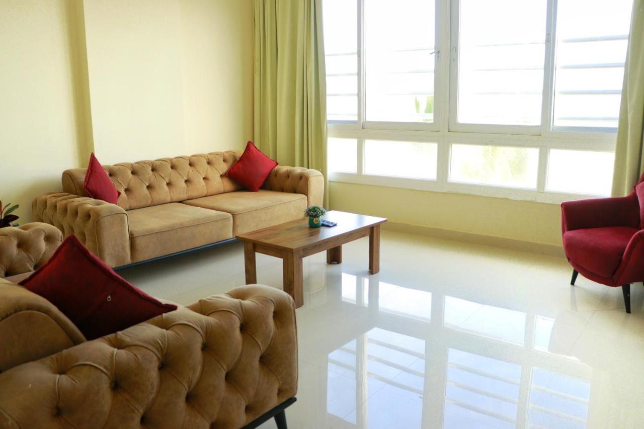 Almansor Furnished Apartment 3 Salalah Exterior photo